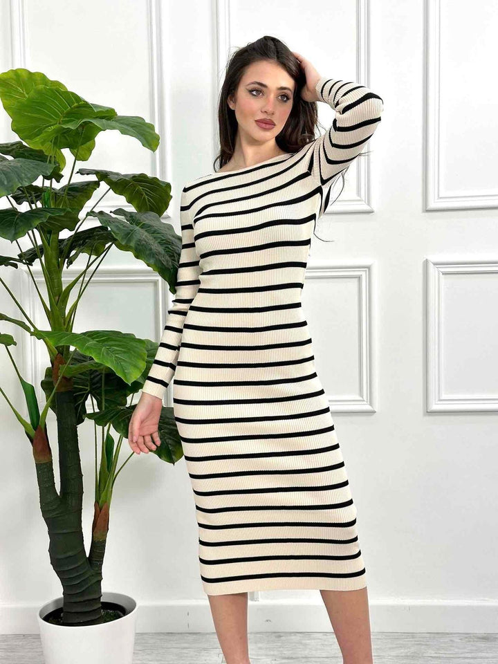 Abito a righe con scollatura sul retro ARG08895